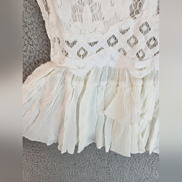 Free People Intimately White Adella Lace & Ruffle Cami Sz S Smocked Adj Straps - Picture 8 of 13